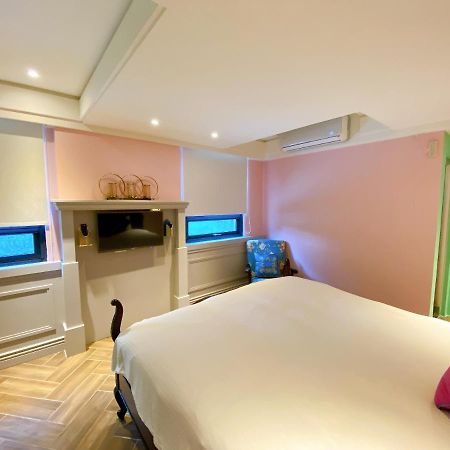Homie B&B Hualien Extérieur photo